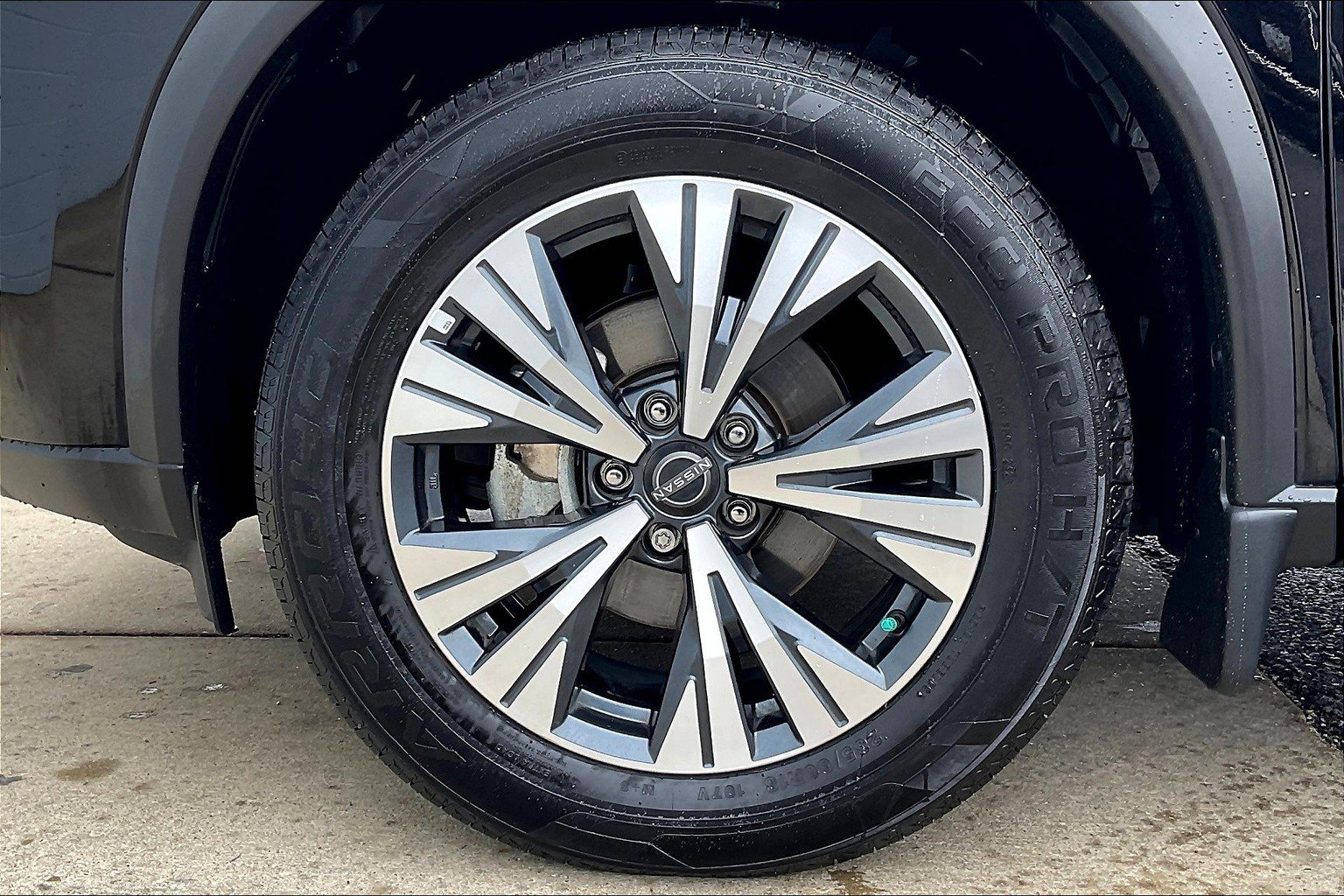 Used 2023 Nissan Rogue SV w/ SV Premium Package AWD/4WD image 11