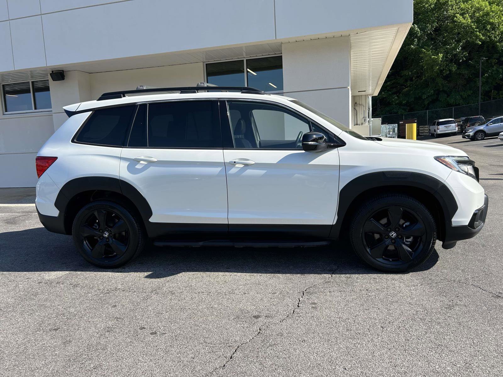 Used 2019 Honda Passport Elite image 2