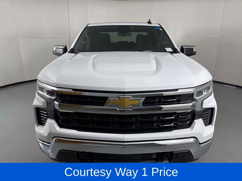 Used 2026 Chevrolet Silverado 1500 LT w/ Protection Package AWD/4WD image 4