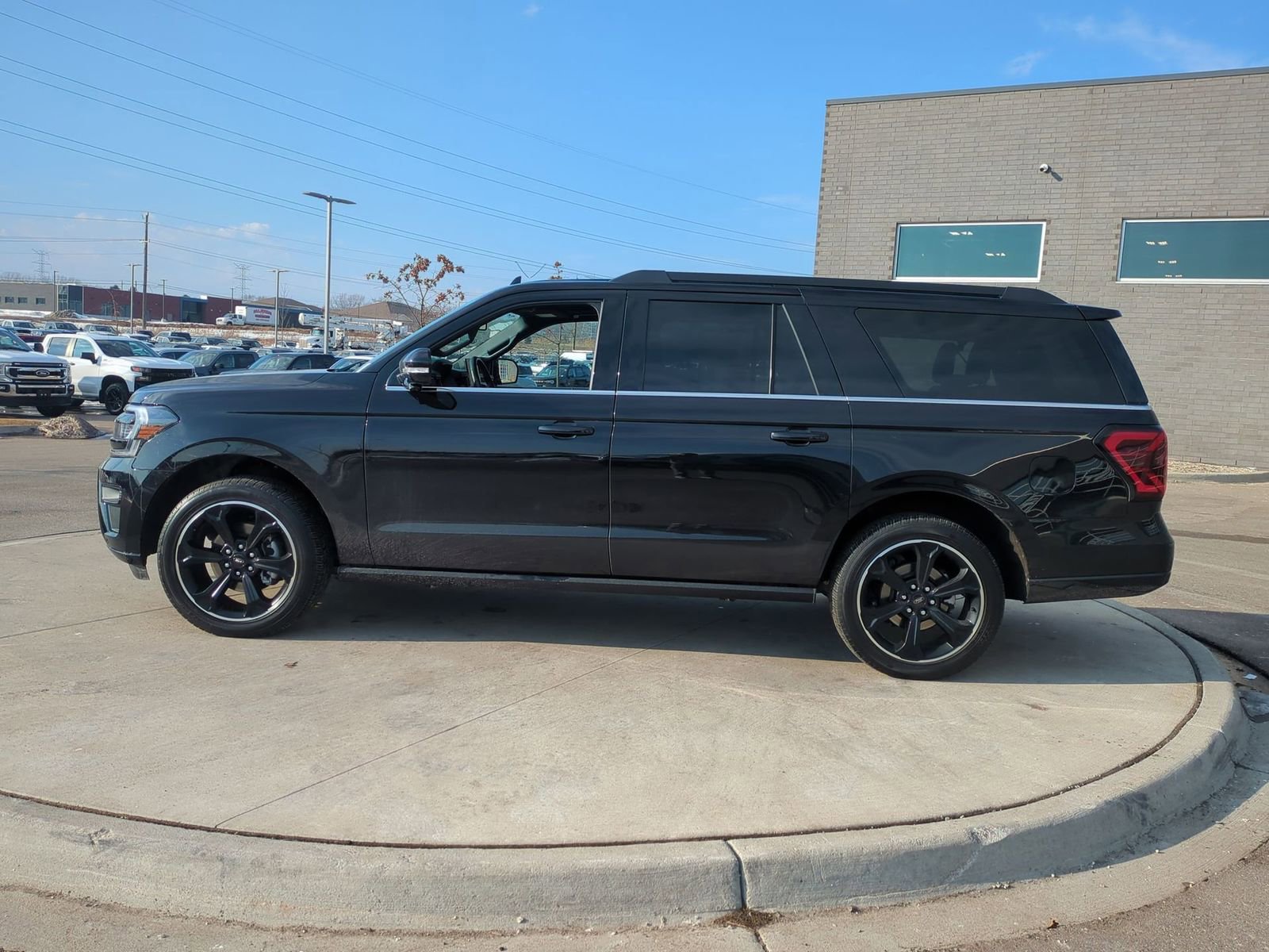 Certified 2024 Ford Expedition Max Limited image 3