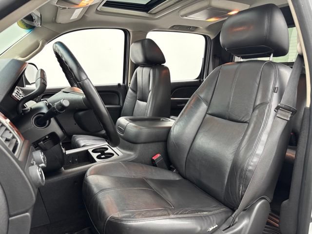 Used 2012 Chevrolet Avalanche LT AWD/4WD image 18