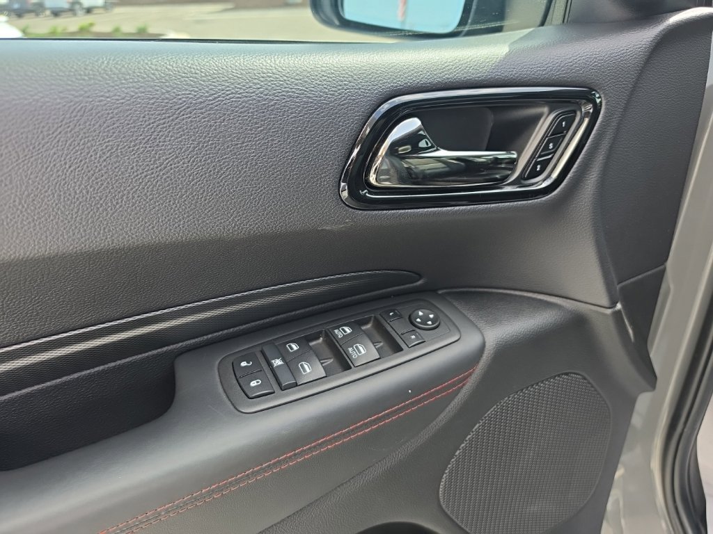 Used 2025 Dodge Durango R/T AWD/4WD image 15