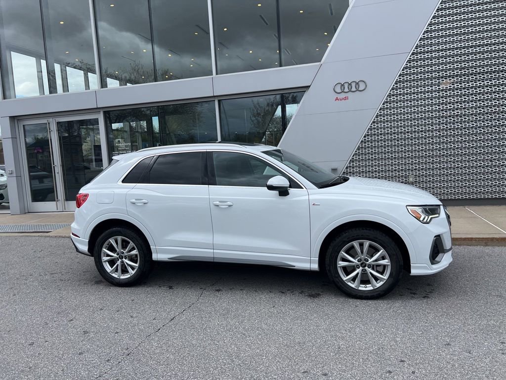 Used 2023 Audi Q3 2.0T Premium AWD/4WD image 11
