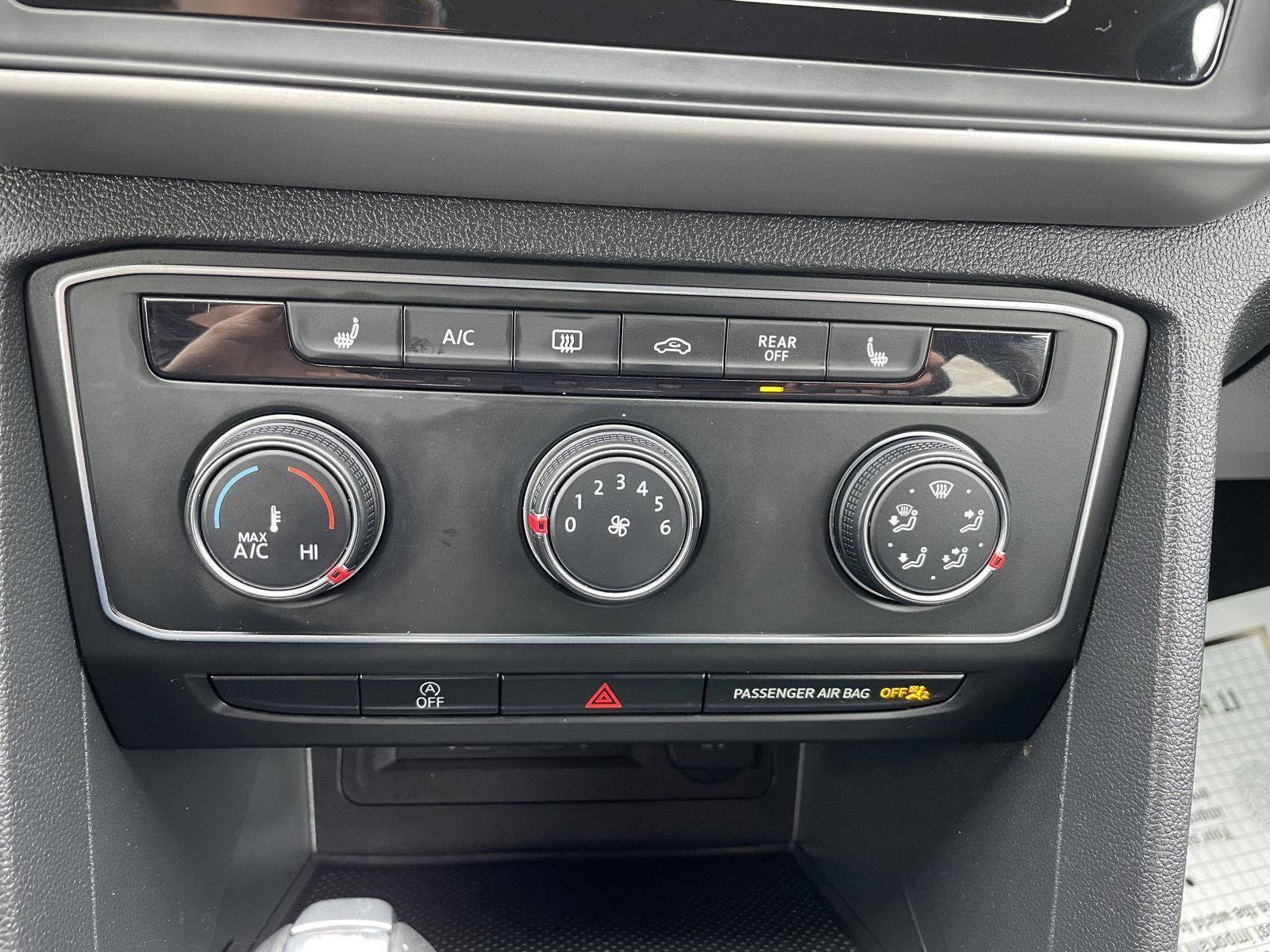 Used 2022 Volkswagen Atlas SE image 32