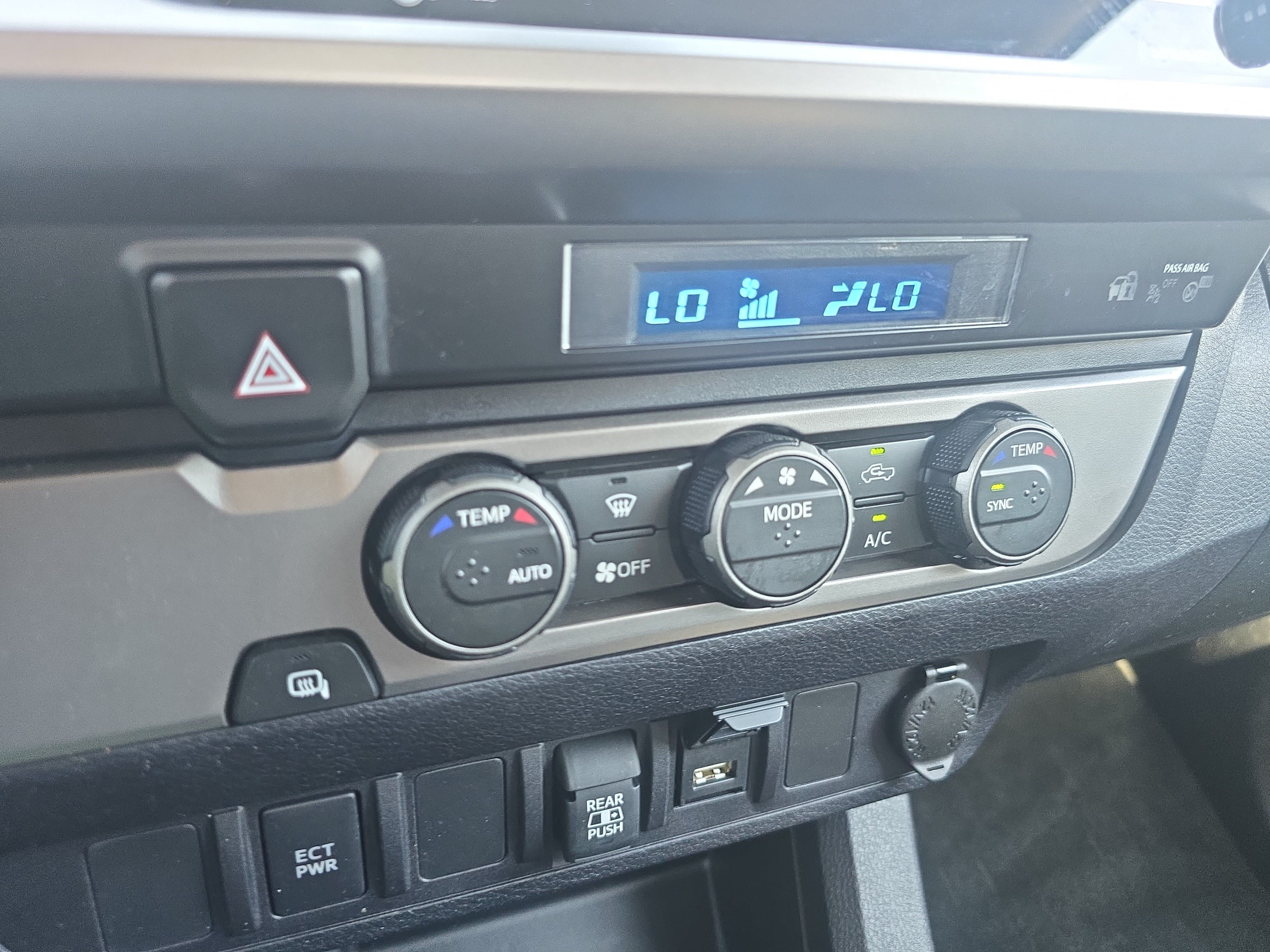 Used 2022 Toyota Tacoma SR5 RWD image 22