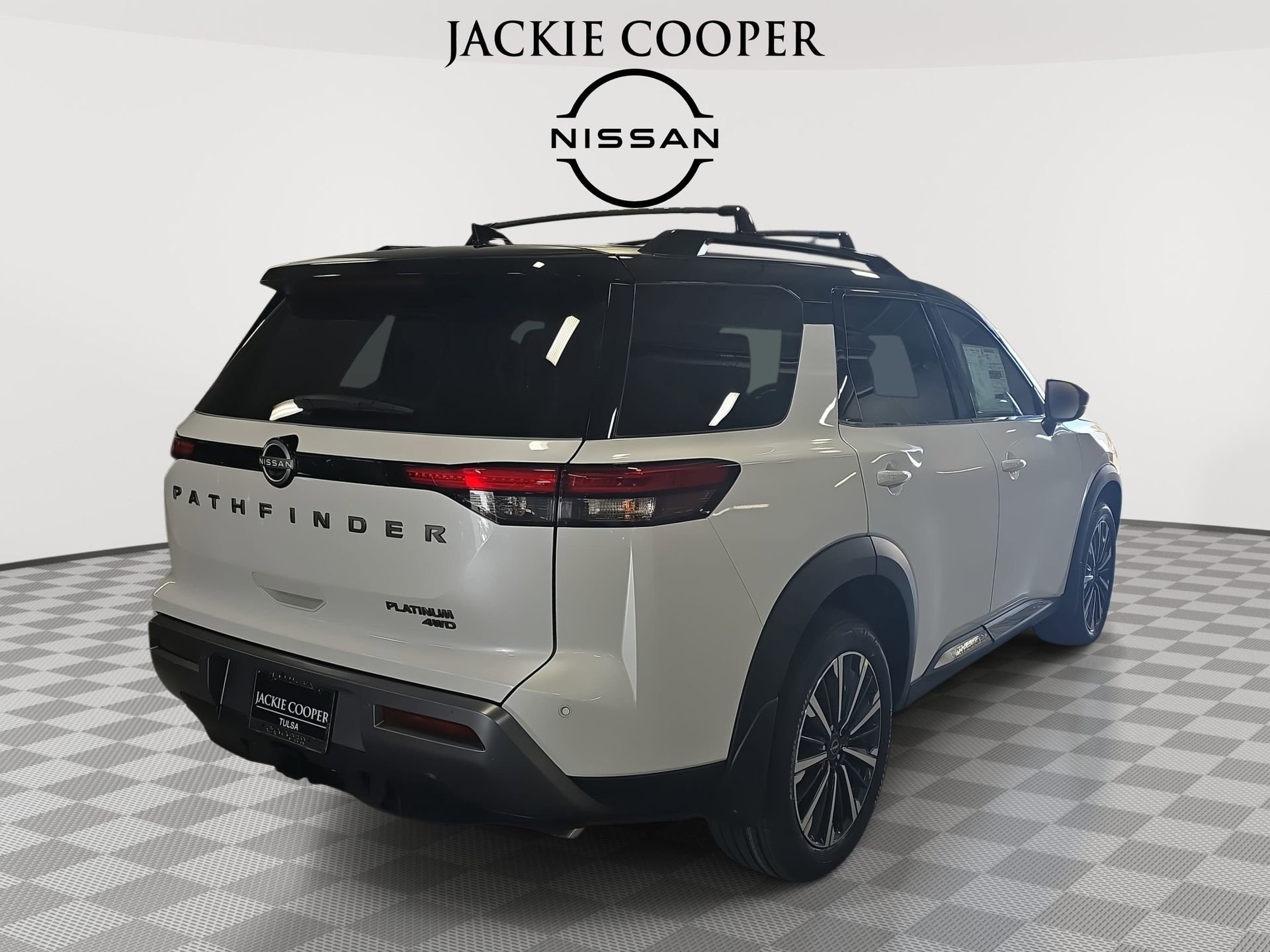 New 2026 Nissan Pathfinder Platinum image 5