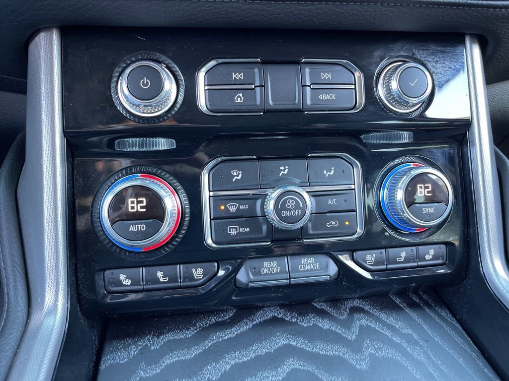 Used 2024 GMC Yukon XL Denali image 12