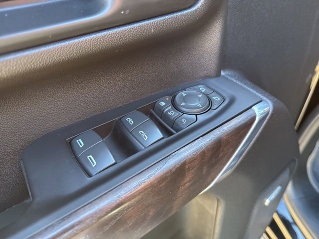 Used 2023 GMC Sierra 2500 Denali w/ Denali Black Diamond Edition image 13