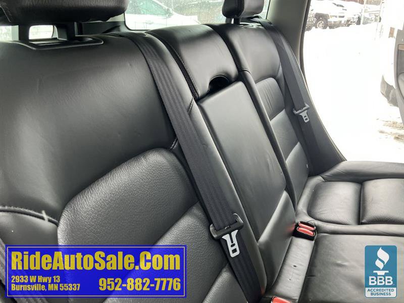 Used 2011 Volvo XC70 3.2 image 39