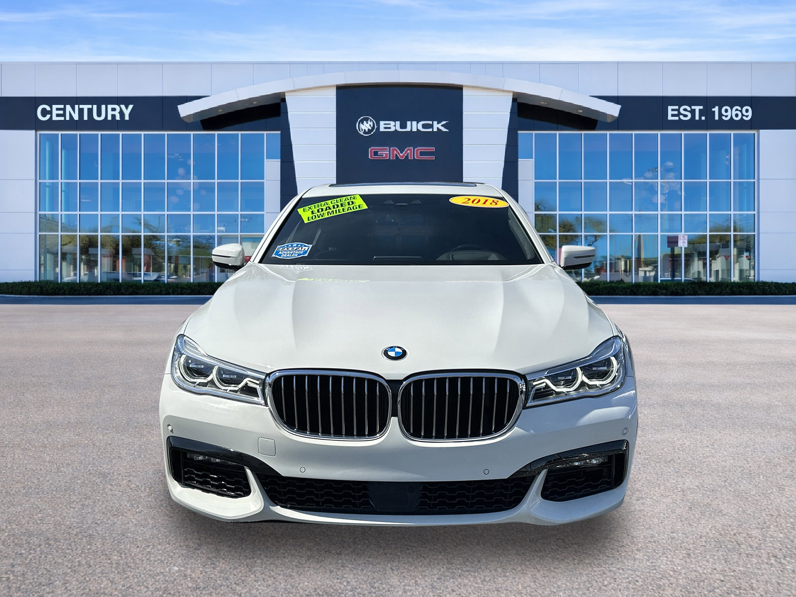 Used 2018 BMW 750i image 2