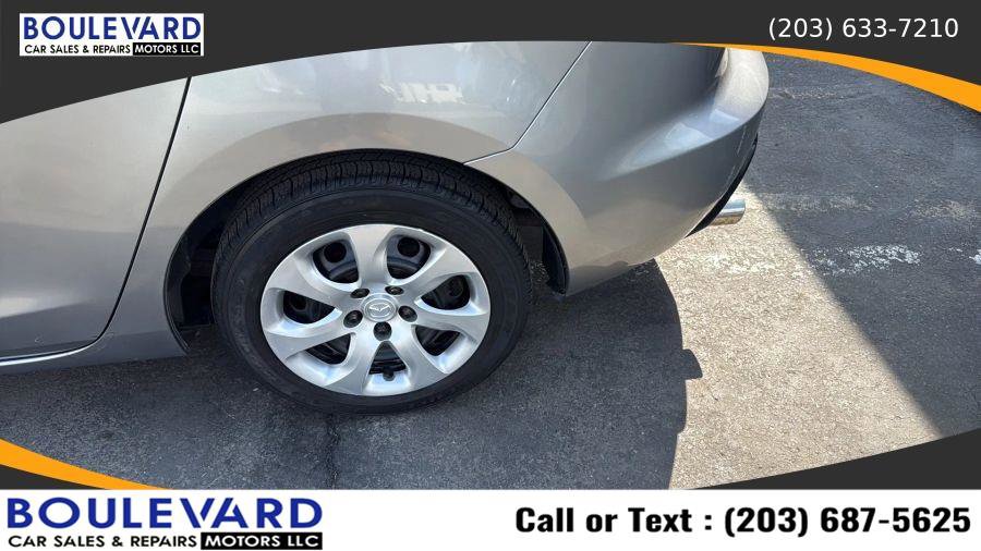 Used 2010 MAZDA MAZDA3 i Sport FWD image 7