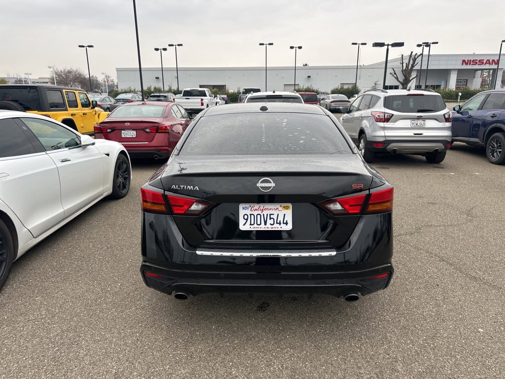 Used 2023 Nissan Altima 2.5 SR w/ SR Premium Package image 5