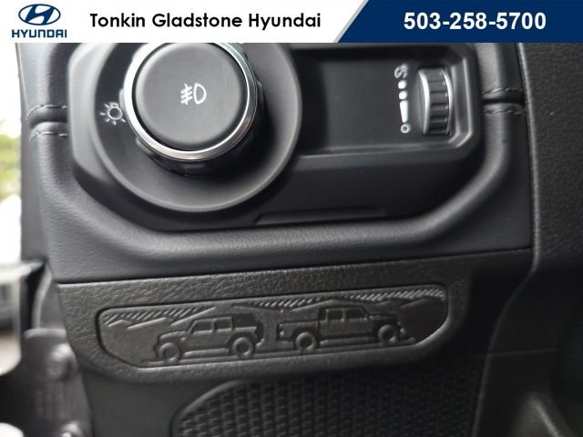 Used 2025 Jeep Wrangler Unlimited Rubicon image 10