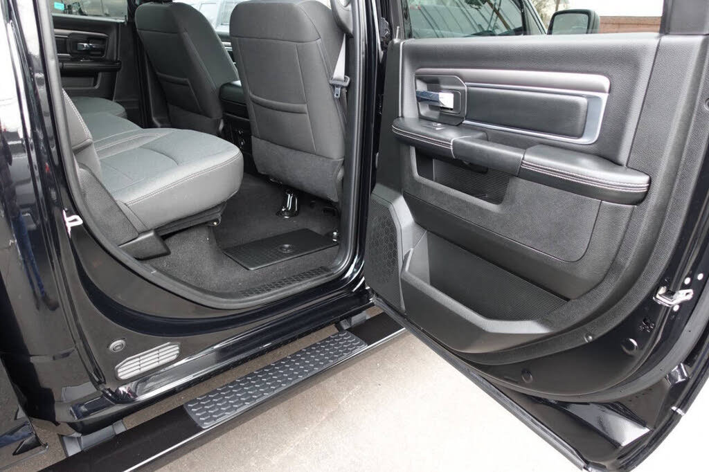 Used 2023 RAM 1500 Warlock AWD/4WD image 27