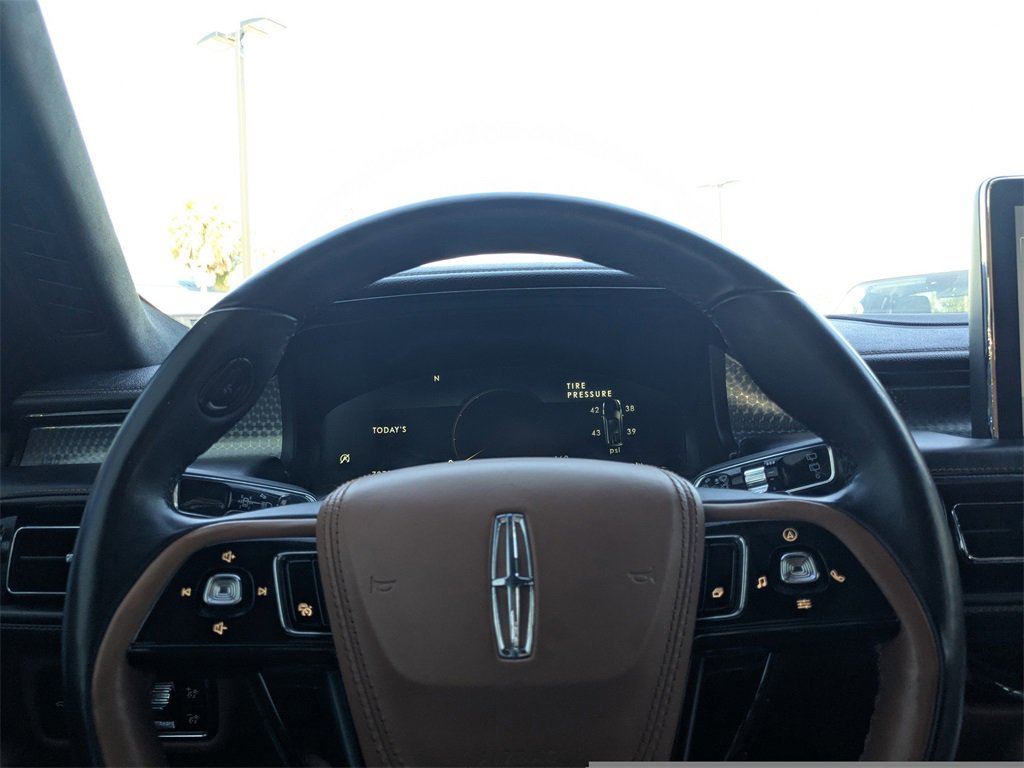Used 2020 Lincoln Aviator Black Label w/ Dynamic Handling Package image 25