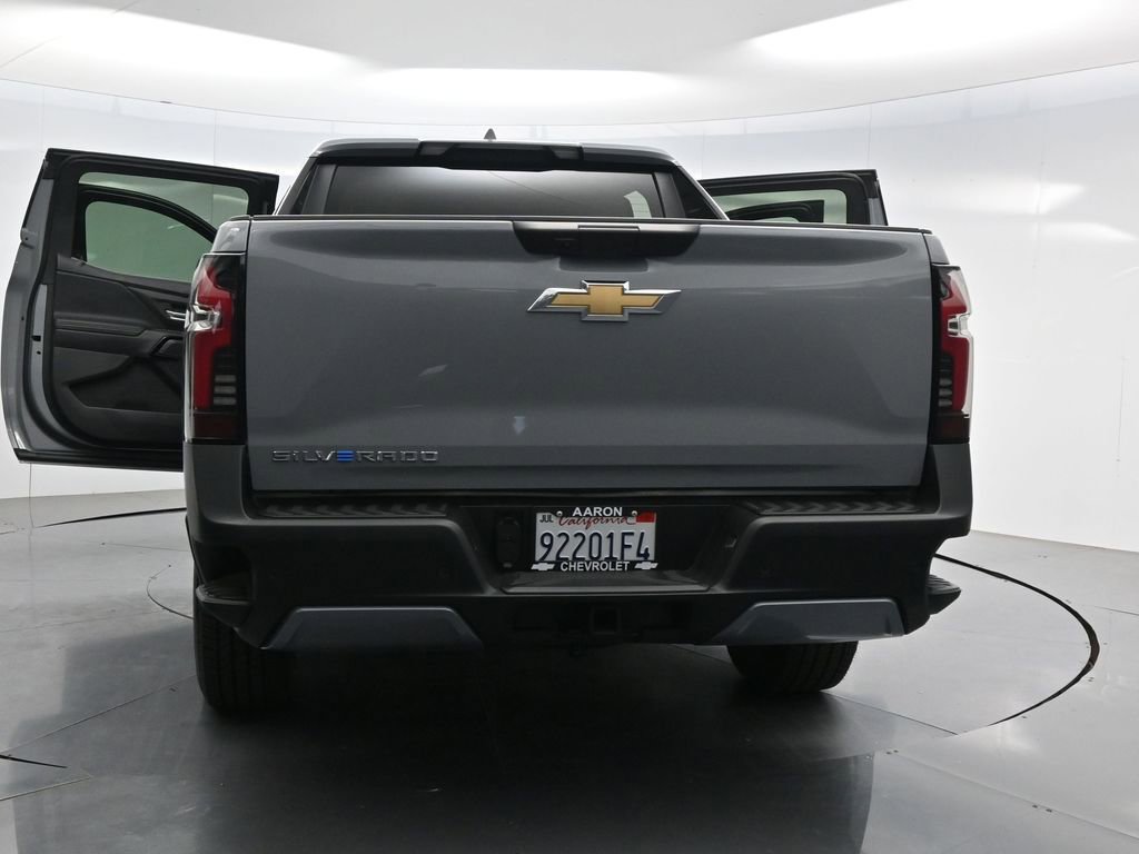 Used 2026 Chevrolet Silverado EV LT AWD/4WD image 38