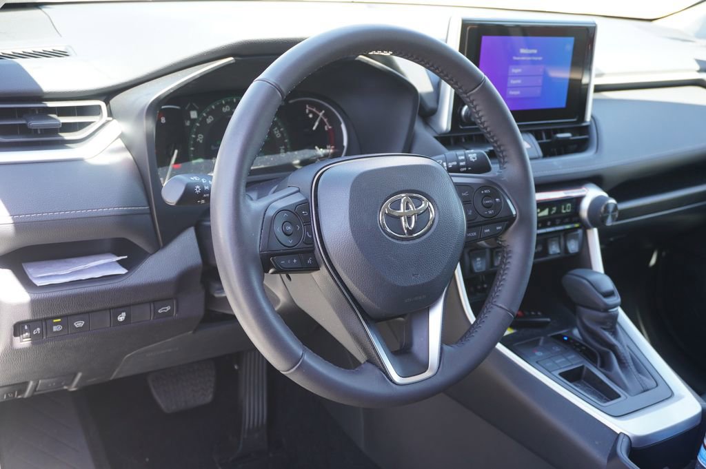 Used 2025 Toyota RAV4 XLE w/ Convenience Package image 3