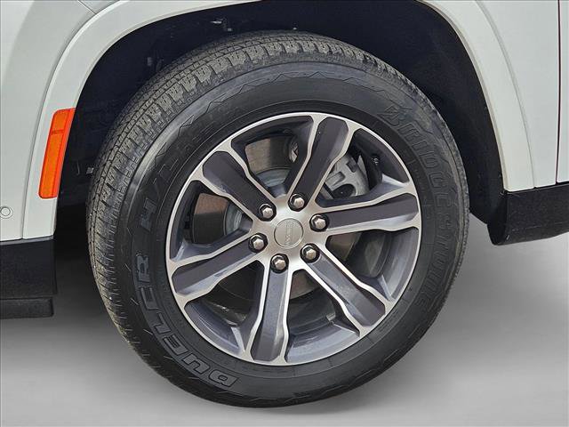 Used 2024 Jeep Grand Wagoneer Series I w/ HD Trailer Tow Package image 21