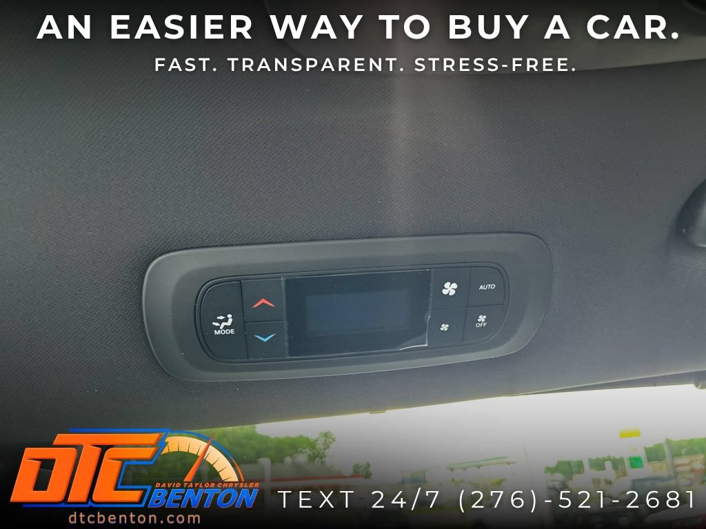 New 2027 Chrysler Pacifica Select FWD image 29