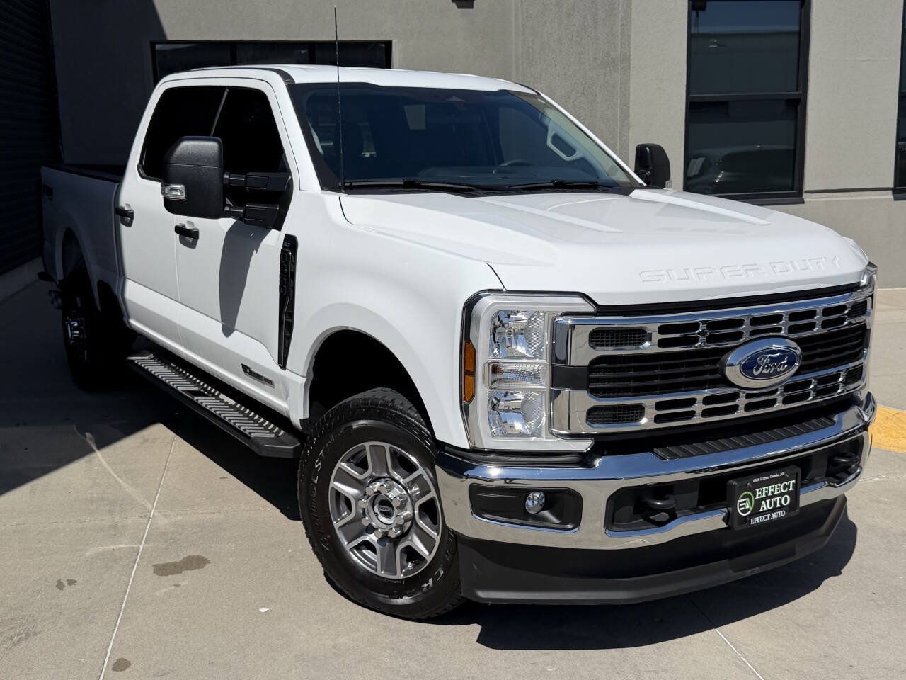 Used 2025 Ford F350 XLT w/ FX4 Off-Road Package AWD/4WD image 6
