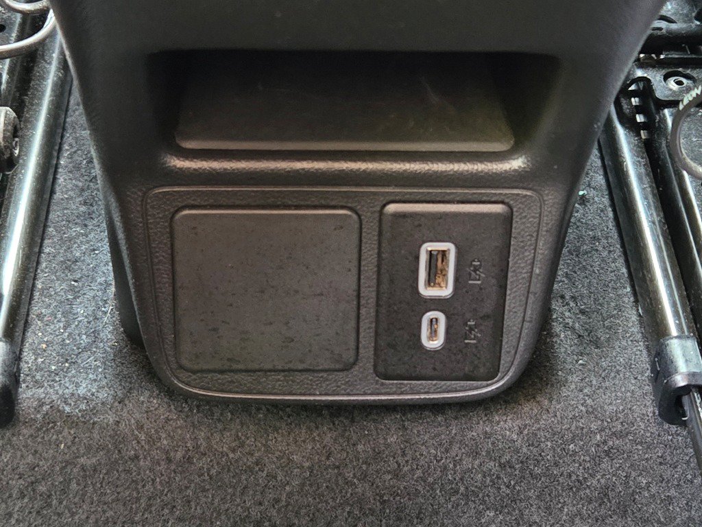 Certified 2025 Buick Encore GX Preferred FWD image 17
