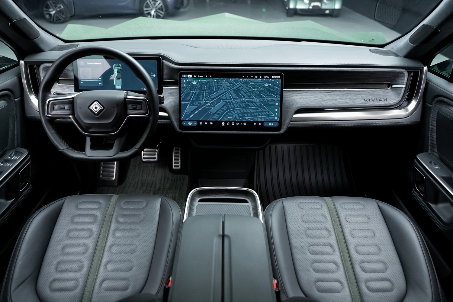 Used 2022 Rivian R1T Adventure image 37