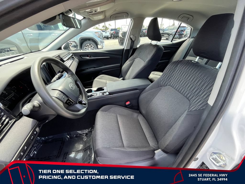 Used 2025 Toyota Camry LE FWD image 10