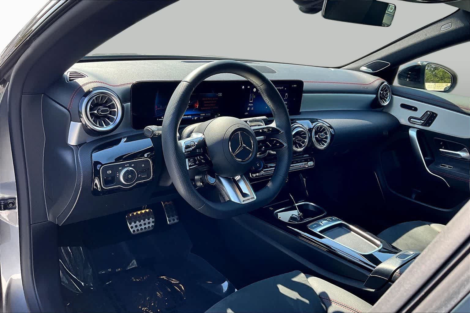 Used 2025 Mercedes-Benz CLA 35 AMG 4MATIC image 18