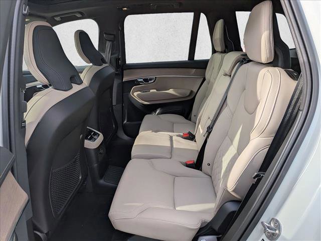 New 2026 Volvo XC90 T8 Plus w/ Protection Package Premier image 17