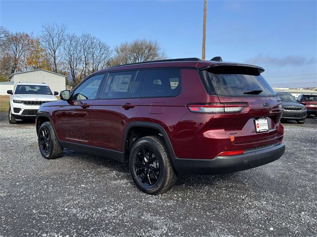 New 2025 Jeep Grand Cherokee L Laredo image 22