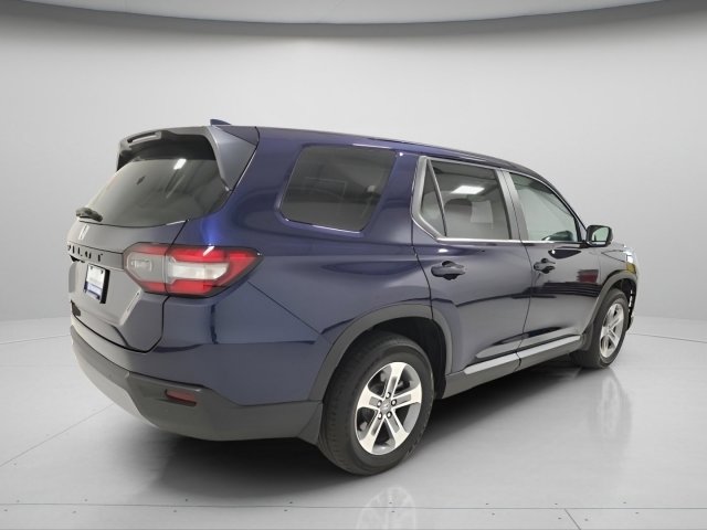 Used 2025 Honda Pilot EX-L image 6