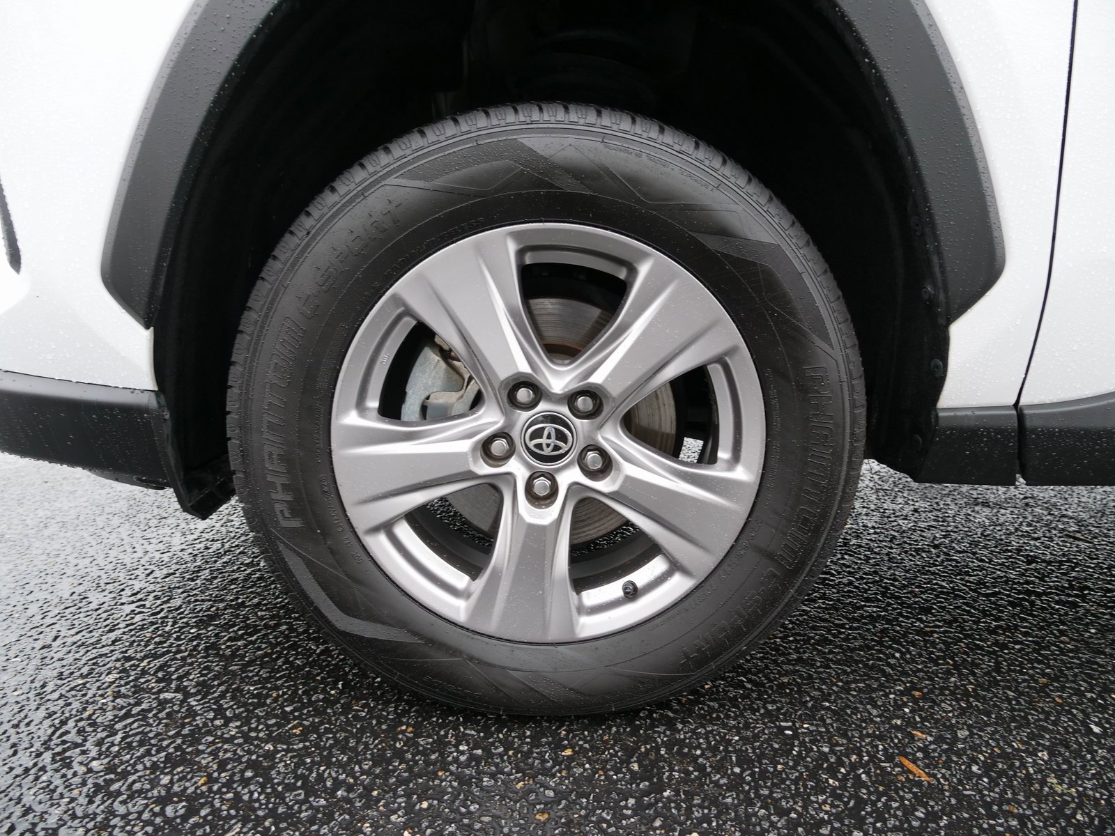 Used 2023 Toyota RAV4 XLE image 13