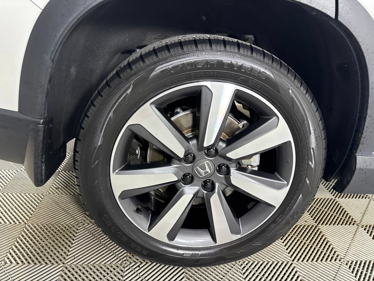 Used 2025 Honda Pilot Touring image 35
