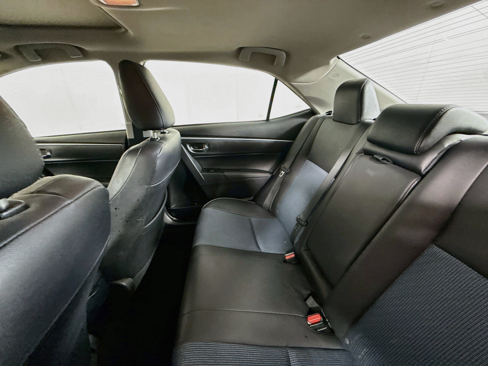 Used 2015 Toyota Corolla S FWD image 22