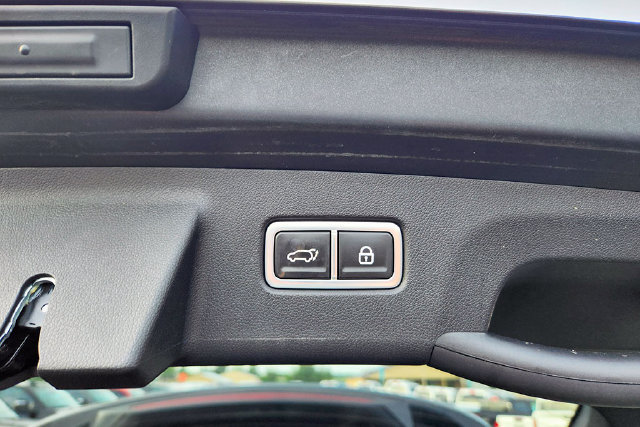 Used 2023 Kia Sorento SX AWD/4WD image 29
