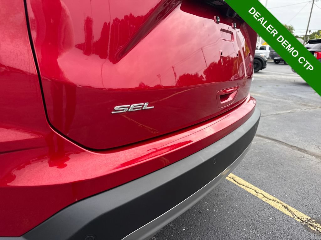 Used 2024 Ford Edge SEL w/ Convenience Package AWD/4WD image 9