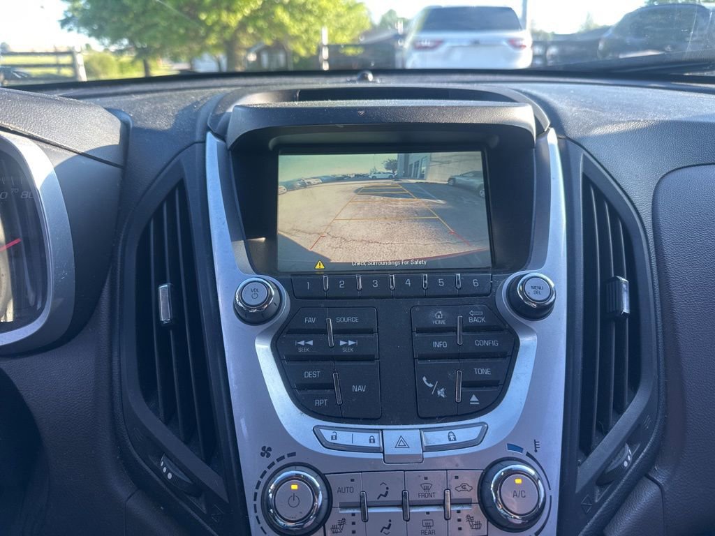 Used 2015 Chevrolet Equinox LTZ AWD/4WD image 9