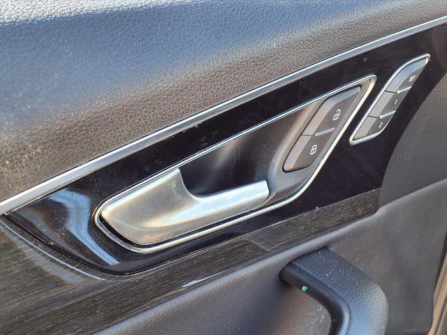 Used 2017 Audi Q7 2.0T Premium Plus w/ Premium Plus Package image 16