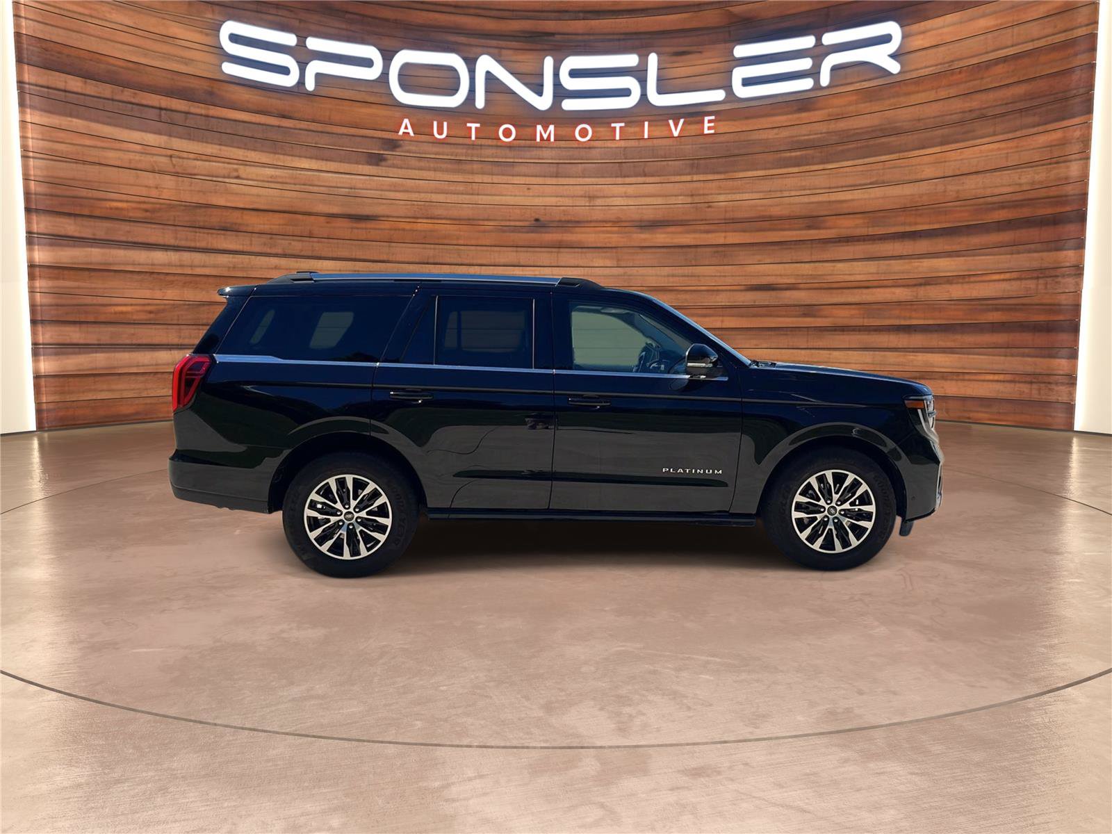 Used 2025 Ford Expedition Platinum AWD/4WD image 8