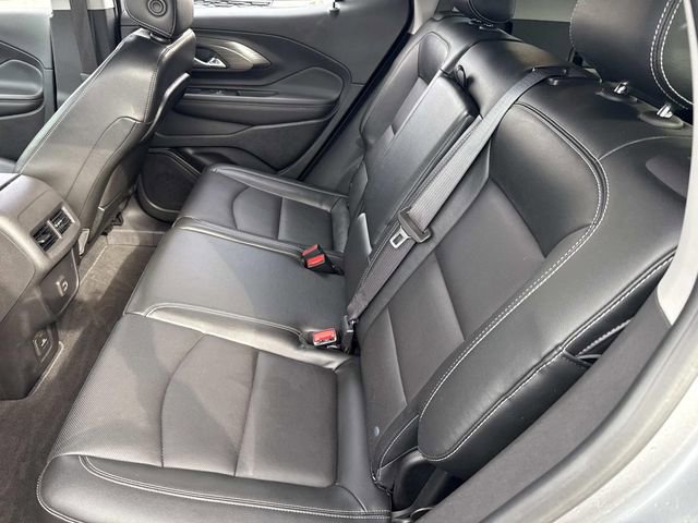 Used 2023 GMC Terrain SLT image 21