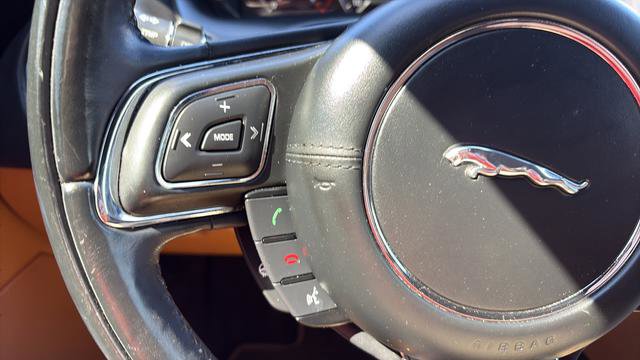 Used 2017 Jaguar XJ L Portfolio AWD/4WD image 10