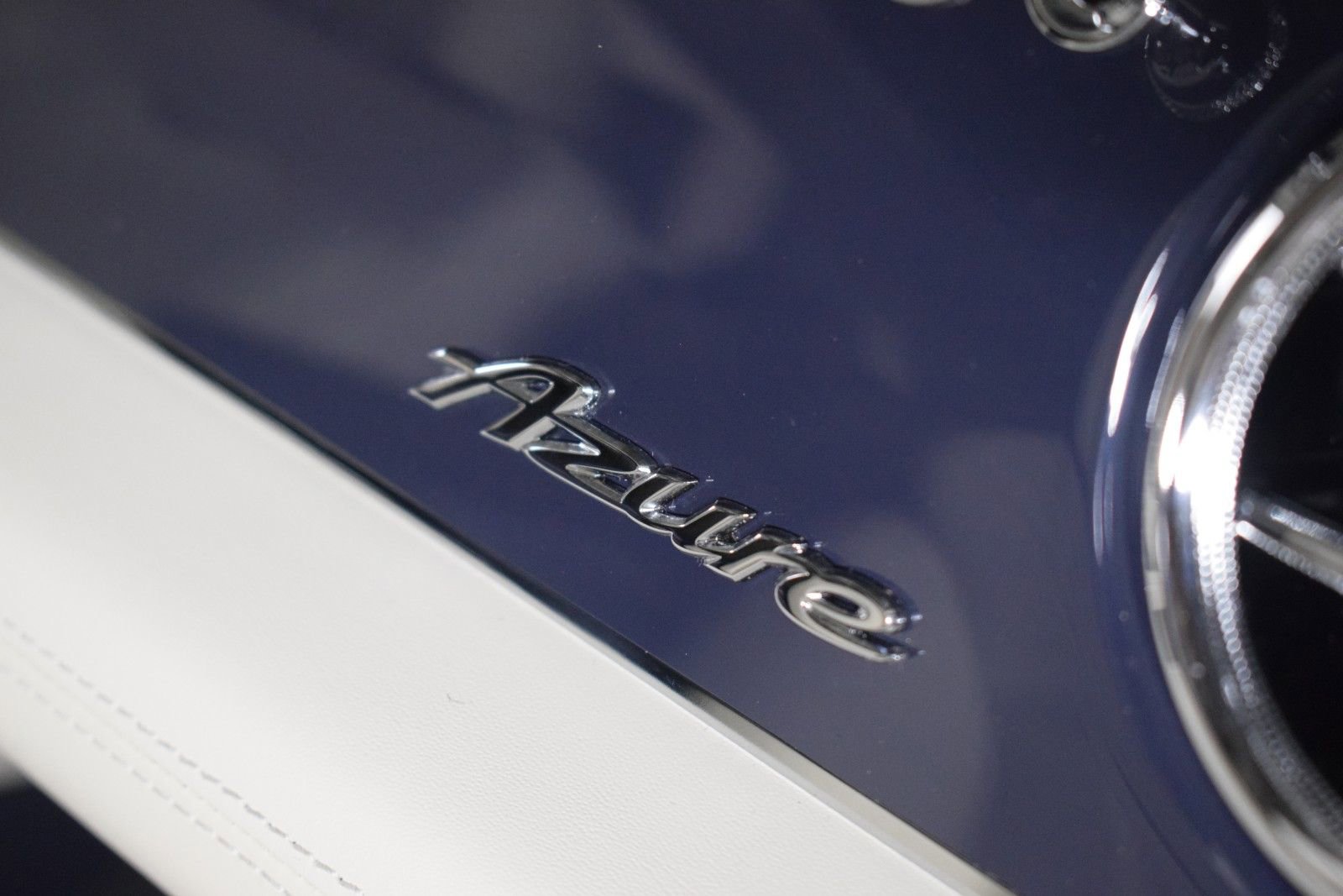 New 2025 Bentley Bentayga AWD/4WD image 27