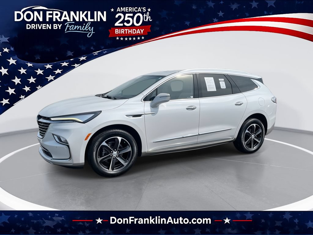 Used 2023 Buick Enclave Essence w/ LPO, Touring Package AWD/4WD image 1