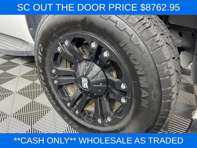 Used 2013 Chevrolet Suburban LT w/ Luxury Package RWD image 12