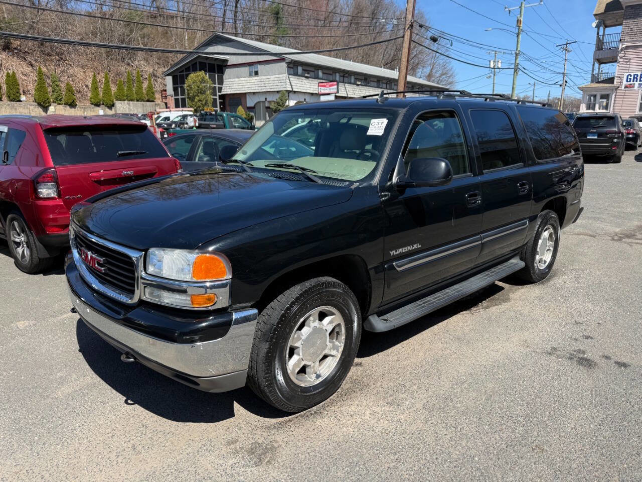 Used 2006 GMC Yukon XL SLT w/ SLT Preferred Equipment Group image 1