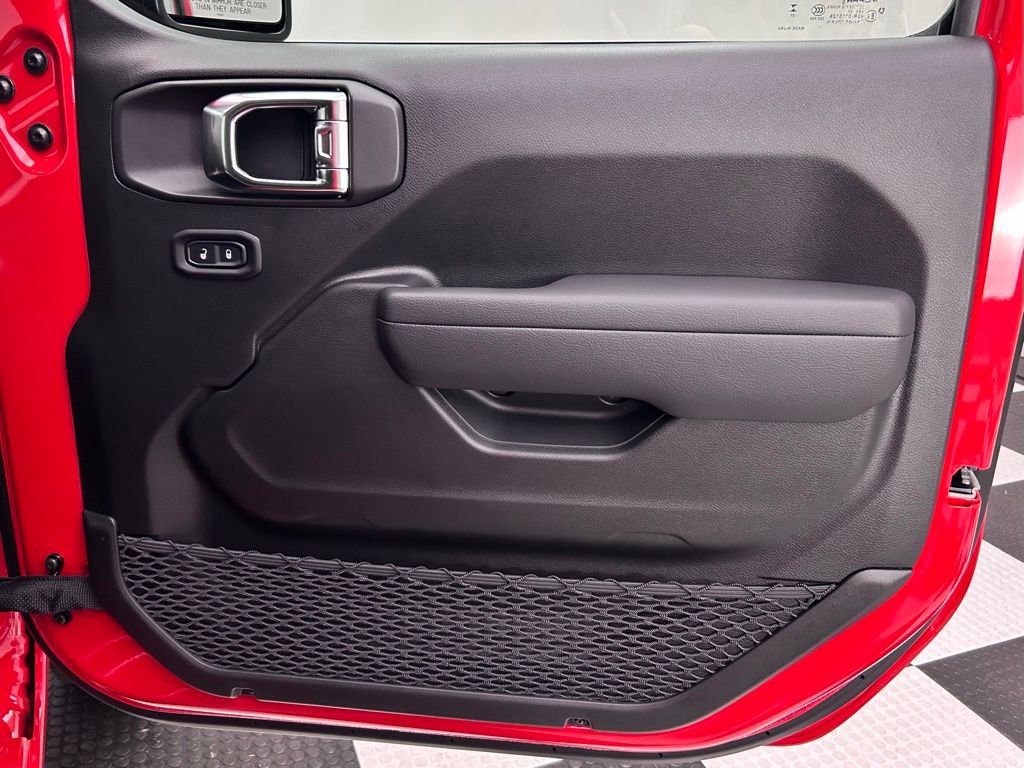 New 2025 Jeep Gladiator Sport image 16