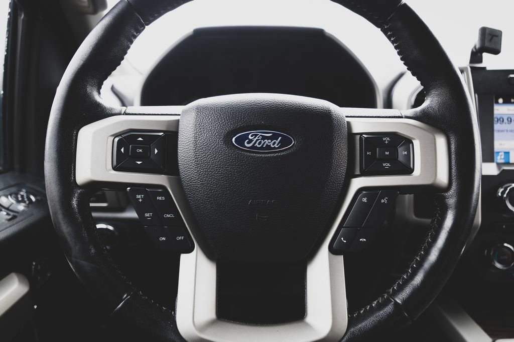 Used 2018 Ford F150 Lariat image 14