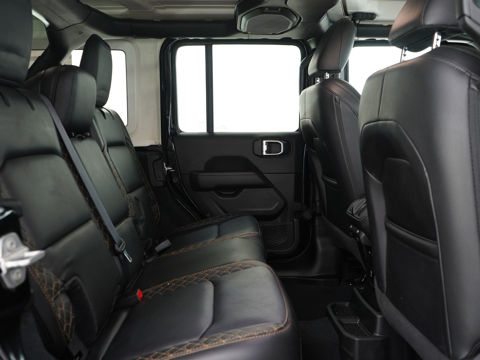 Used 2022 Jeep Wrangler Unlimited Sahara image 13