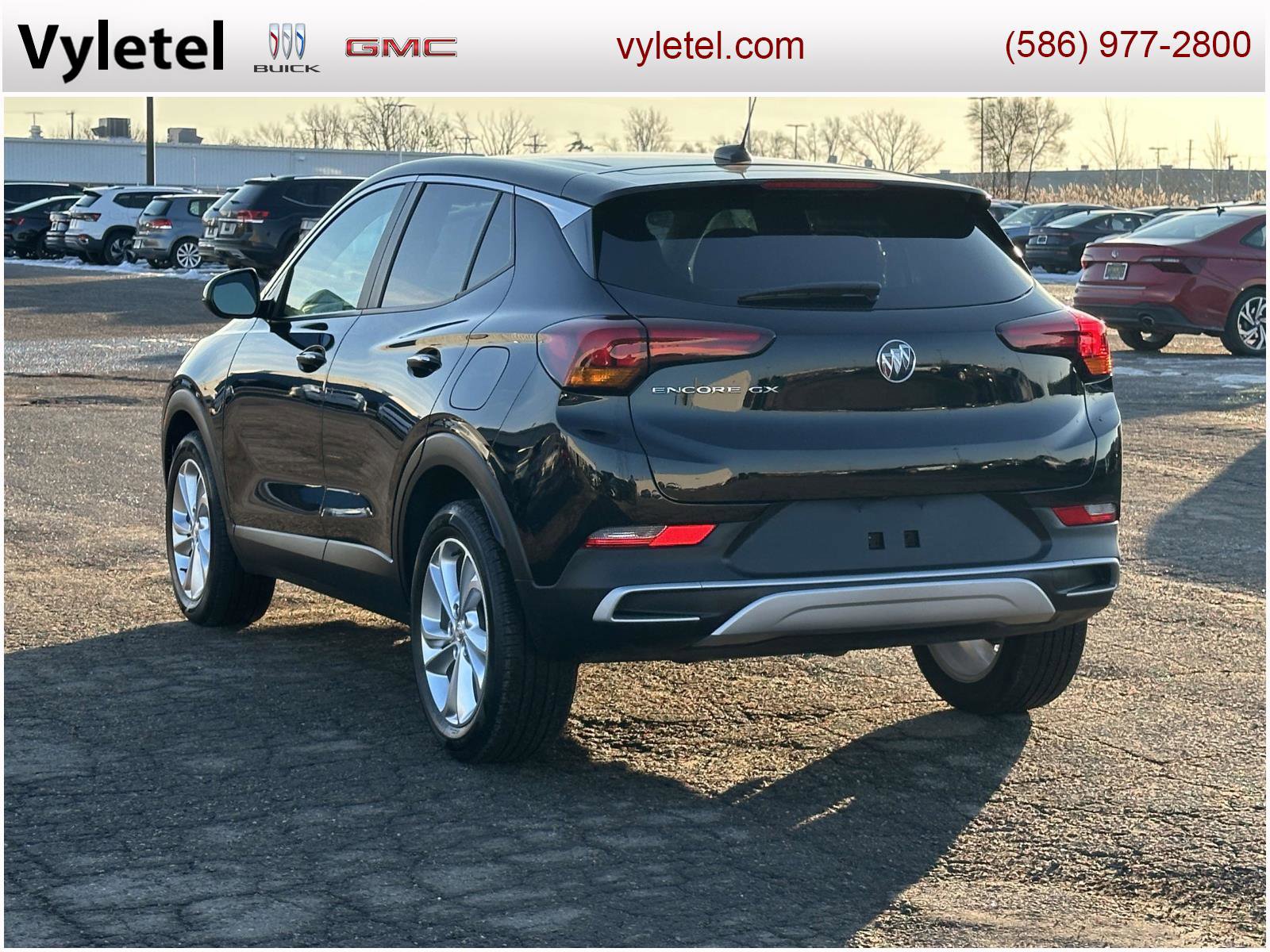 Used 2023 Buick Encore GX Preferred w/ Cold Weather Comfort Package image 4