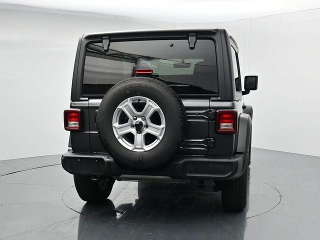 Used 2023 Jeep Wrangler Sport AWD/4WD image 7